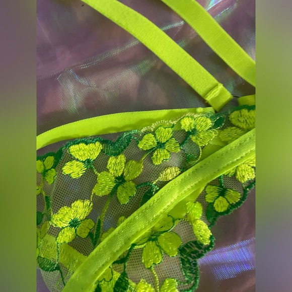 💛 Lemon-Lime Strappy Floral Mesh Bra & Panty set 💛 XL ✨ NEW, never worn! ✨ - Picture 9 of 12